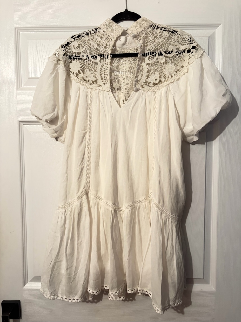Anthropology Boho Crochet Yoke Cream Dress. + A LITTLE GIFT 🎁 - Picture 3 of 4